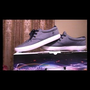 Globe Men’s Shoes Size 9.5